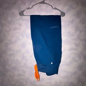 XL Figs Zamora High Waisted 5-Pocket Scrub Joggers in Deep Reef